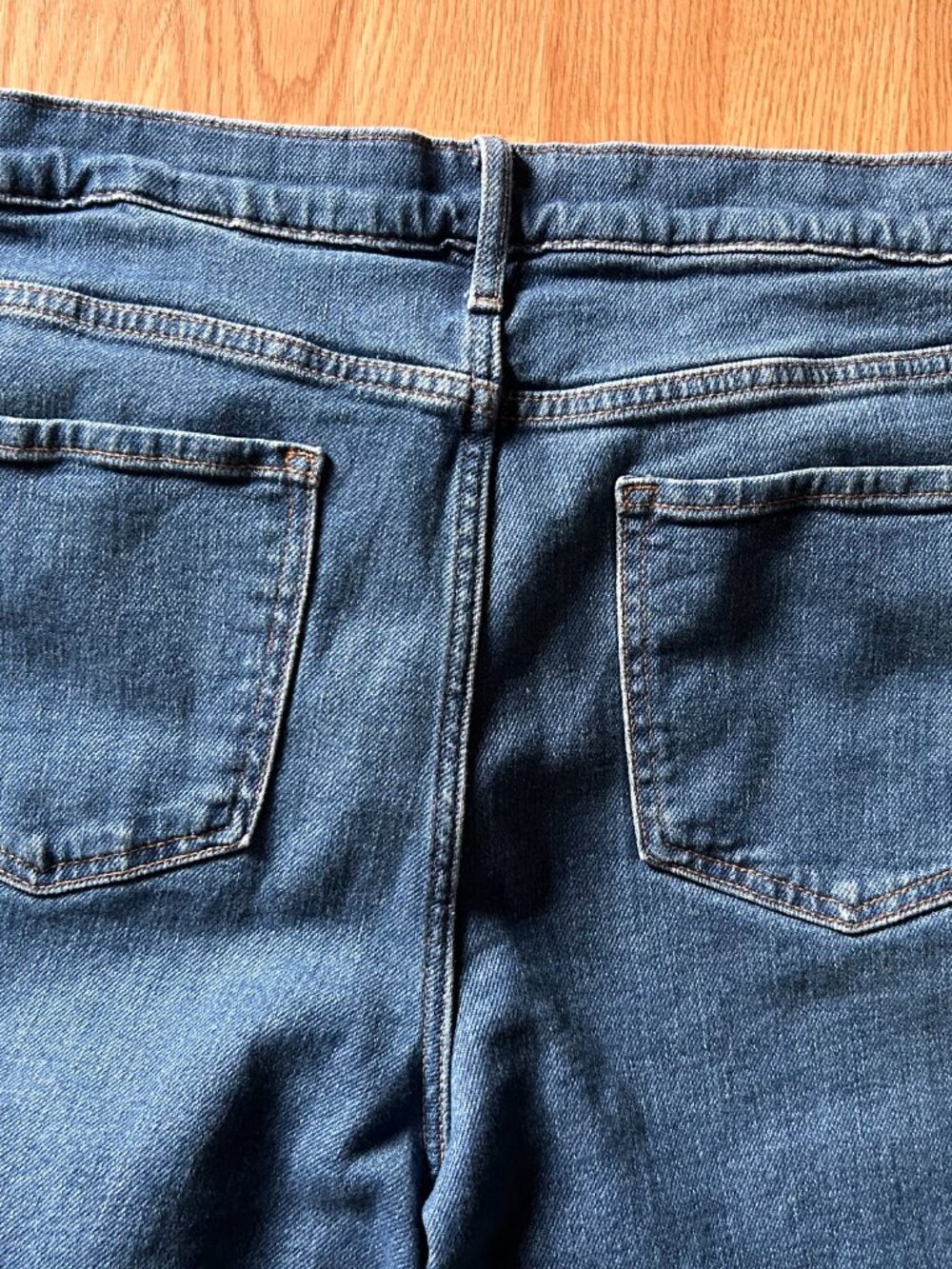 Banana Republic Girlfriend Jeans Women’s 18 Tall 34 Mid Rise Blue - Picture 4 of 4